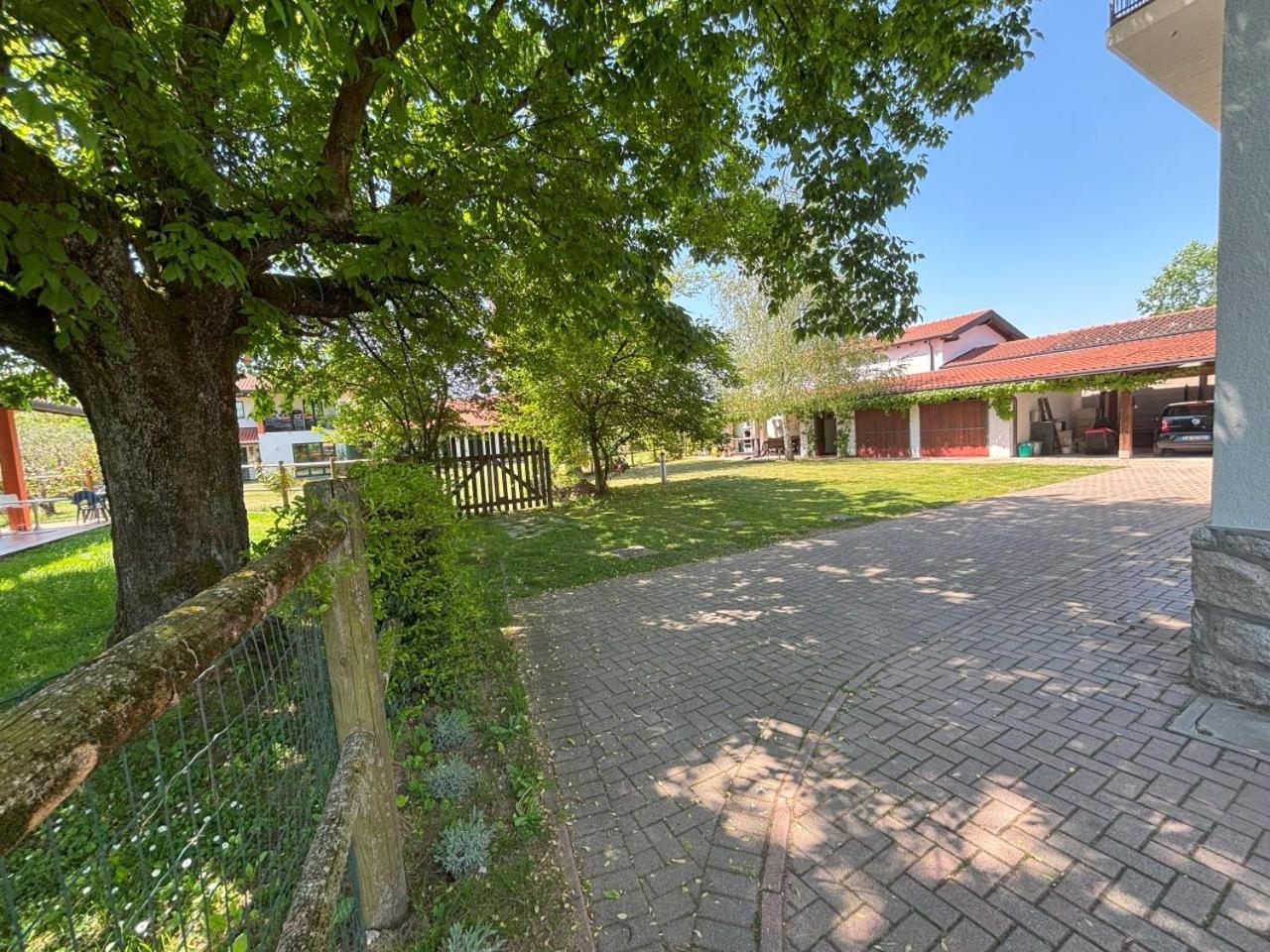 Casa Vacanze Magnolia Borgo Ticino 外观 照片